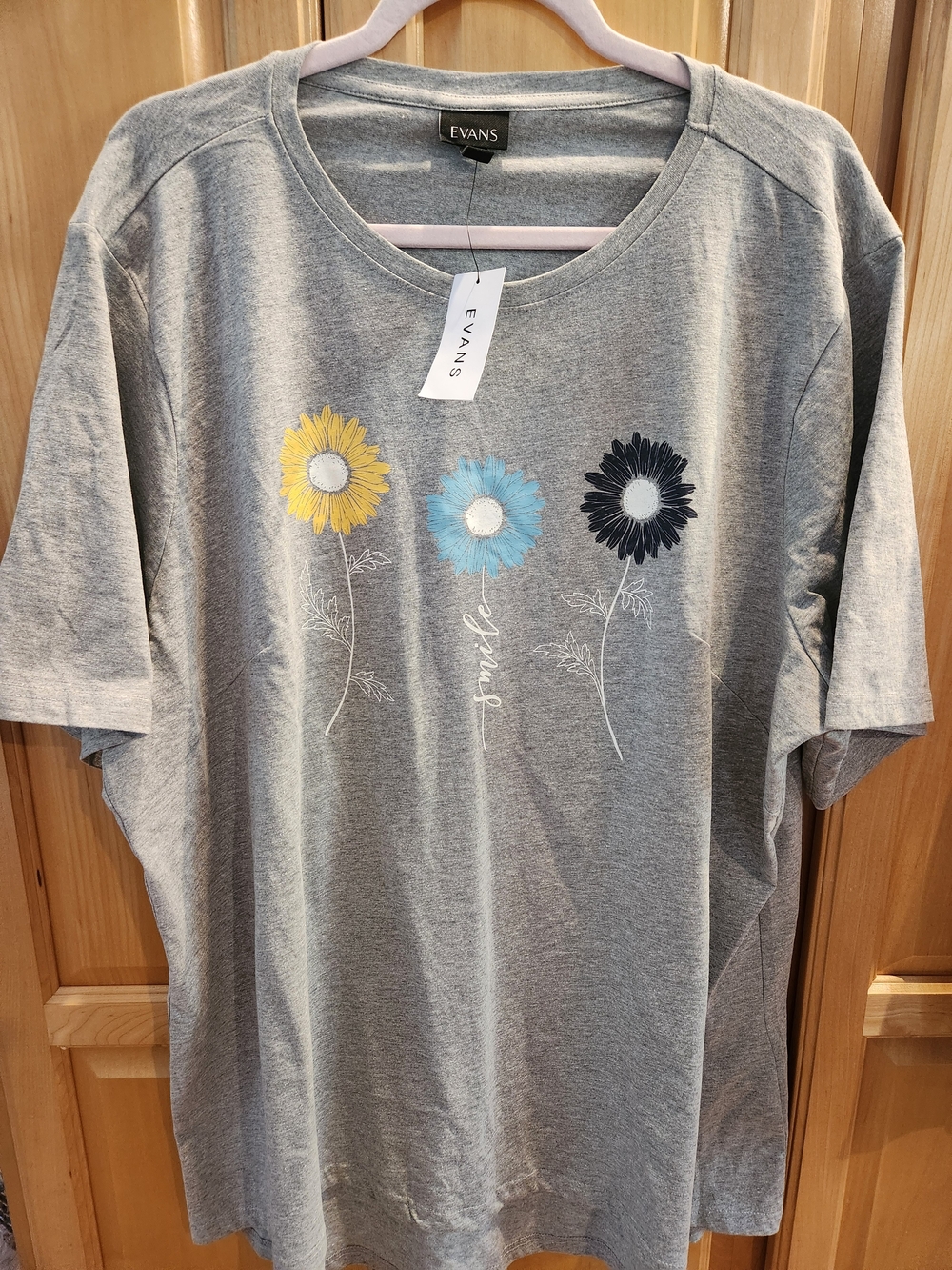 Evans Grey Short Sleeve Tee with Yellow, Blue & Black Floral Design